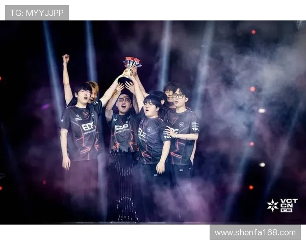 职业联赛特别报道：FPX逆风翻盘的传奇之路与荣耀重现