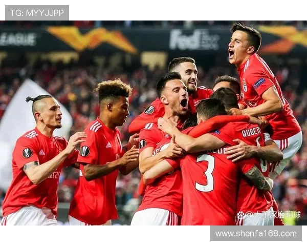 多特蒙德与本菲卡激情对决现场直播全程回顾与精彩瞬间分析